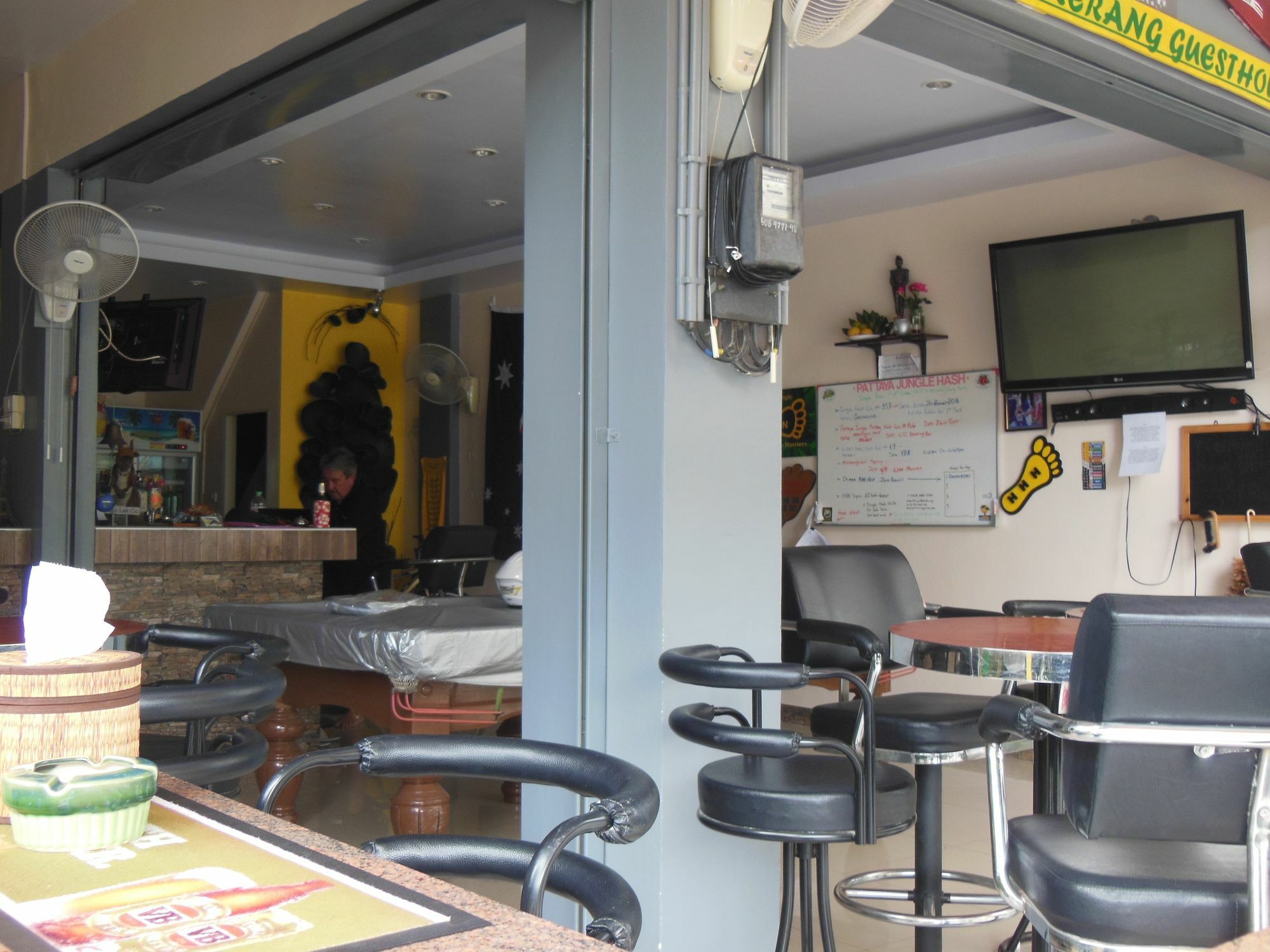 Boomerang Guesthouse And Bar Pattaya Exterior foto